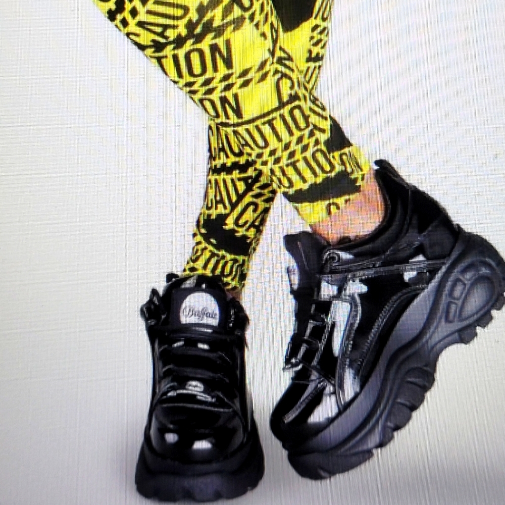 Buffalo classic sneakers